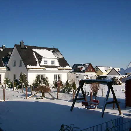 Gastehaus „haus Am Hahnenberg“ *